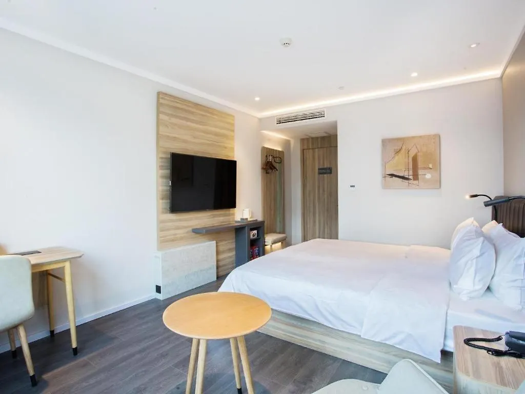 Hanting Premium Hotel Zhengzhou Jingbei Sixth Road 3*,  China
